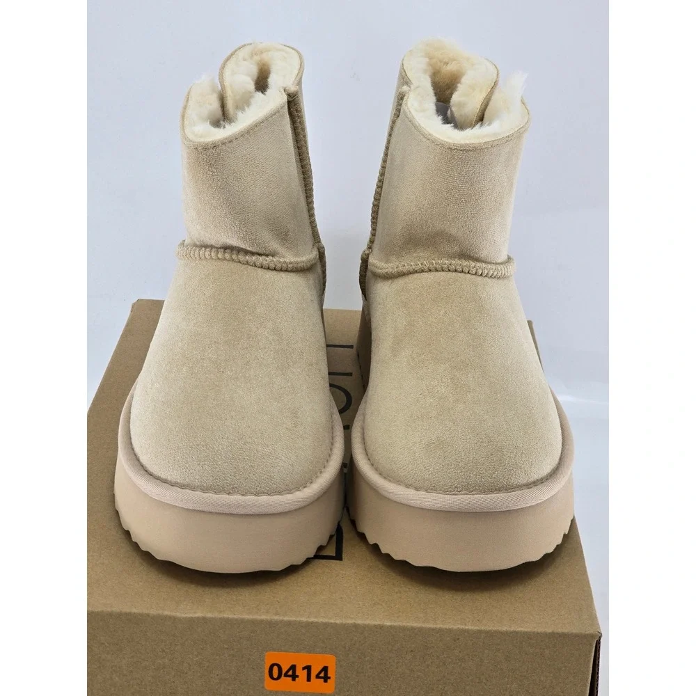 Beach by Matisse Yukon Platform Boots Womens Size 9M Natural Beige Faux Fur -NEW